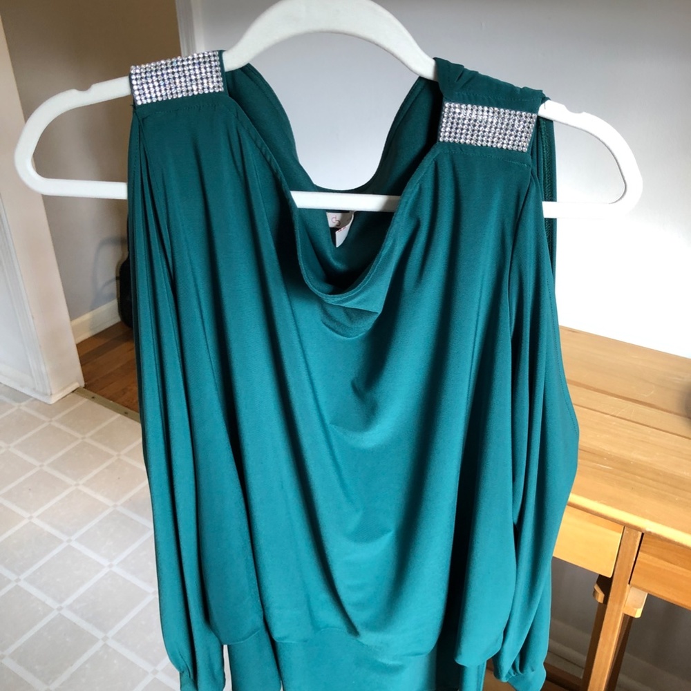 Emerald Green Rhinestone Detail Cold-Shoulder Long Sleeve Blouse - Picture 11 of 11